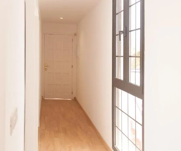 Thaisay Luz Del Mar I *